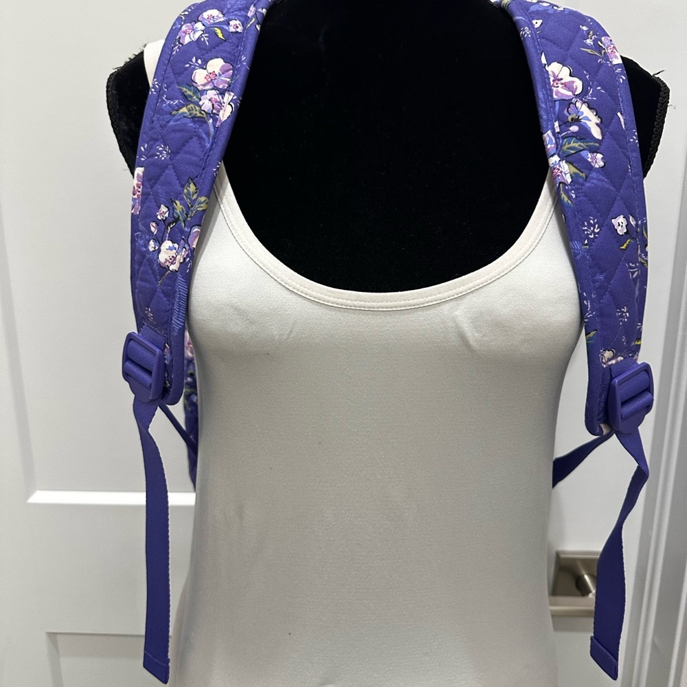 Vera Bradley Travel Backpack NWT - Picture 4 of 13